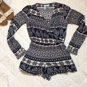 Mia Chica | Dark Blue Print V Neck Romper | M